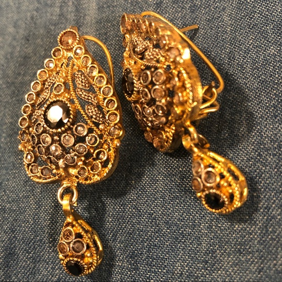 Party Earrings - Picture 3 of 3